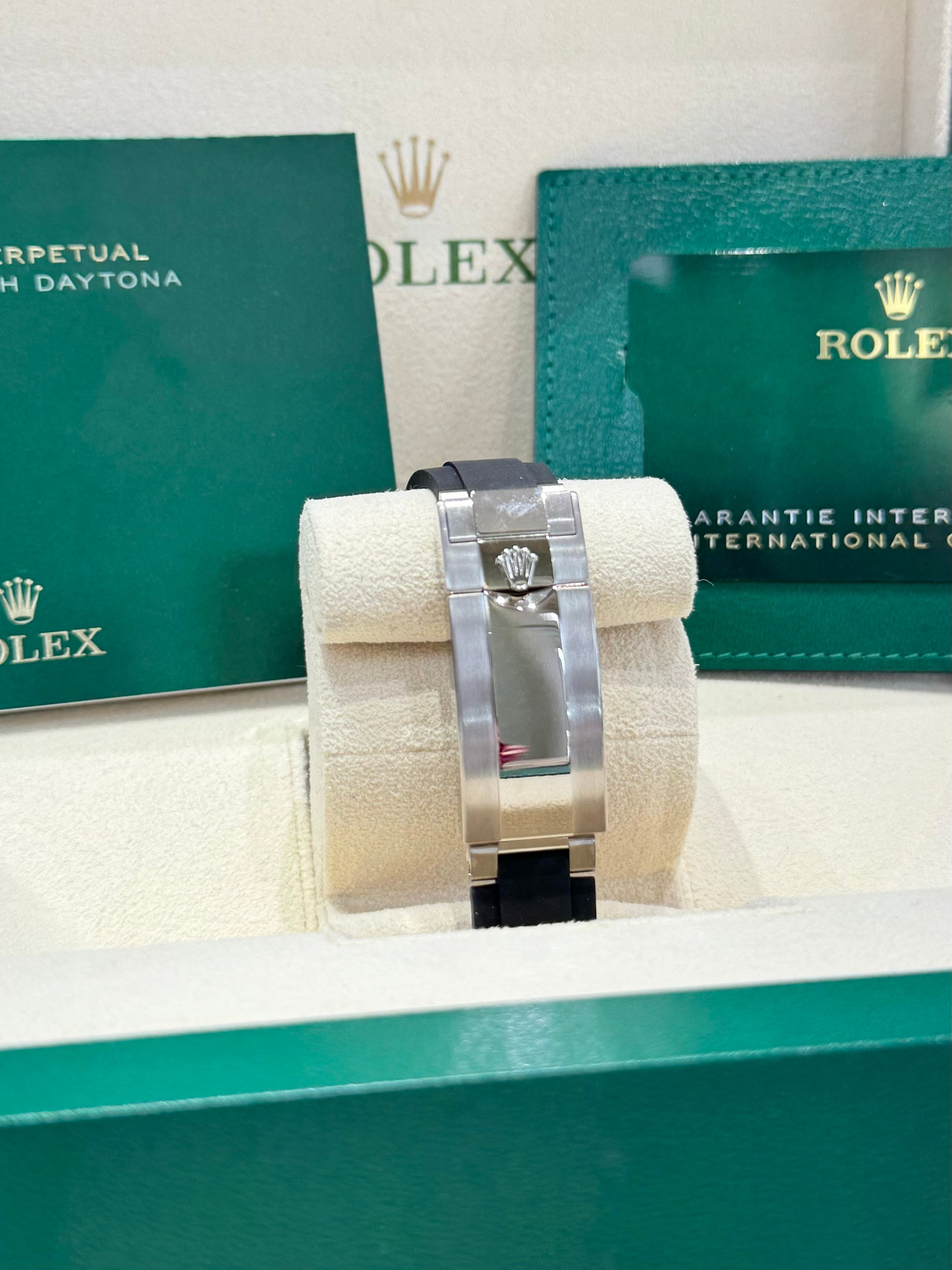 Rolex Daytona 40 126519 Silver Dial Watch