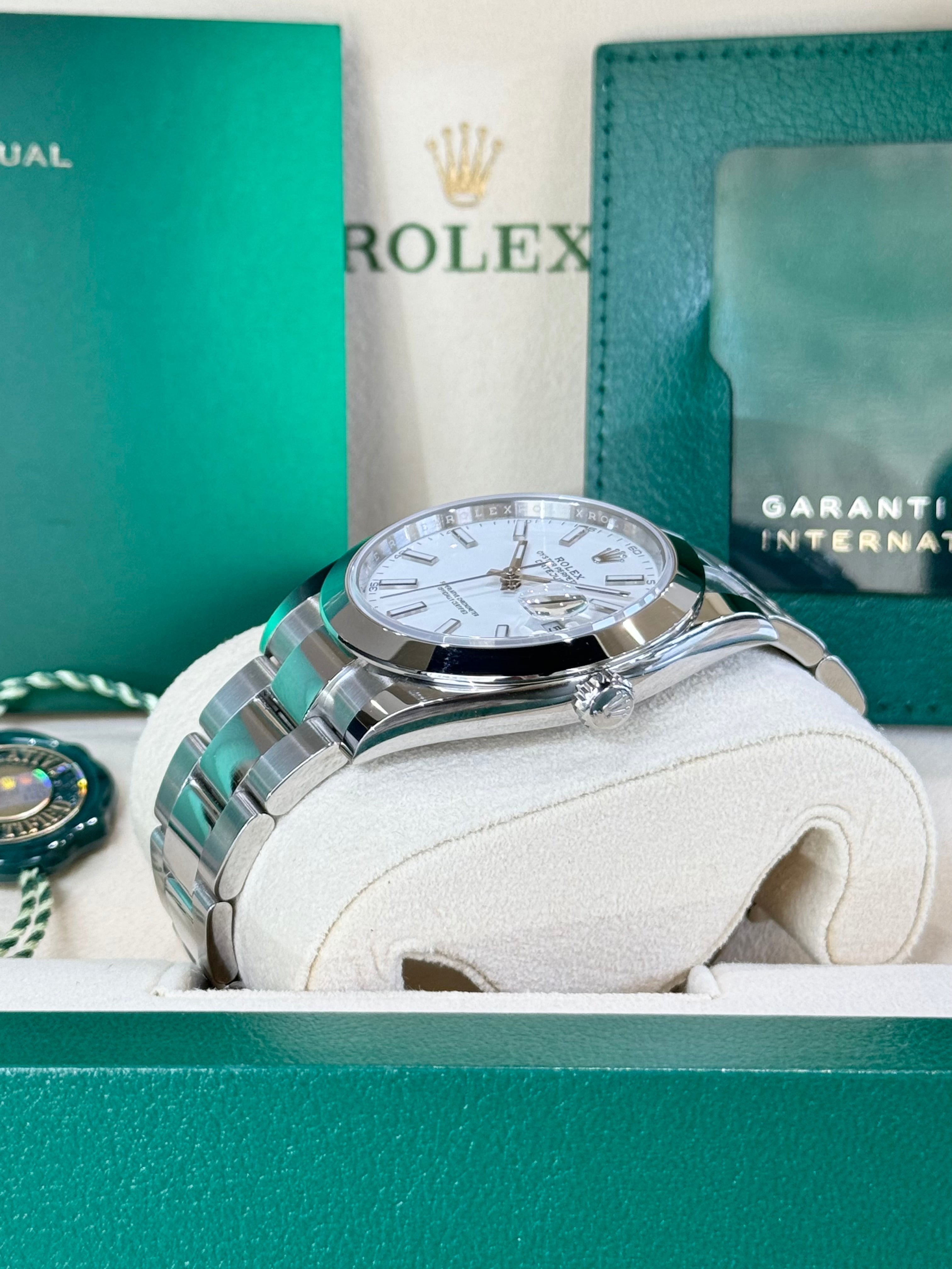 Rolex Datejust 41 126300 White Dial Watch