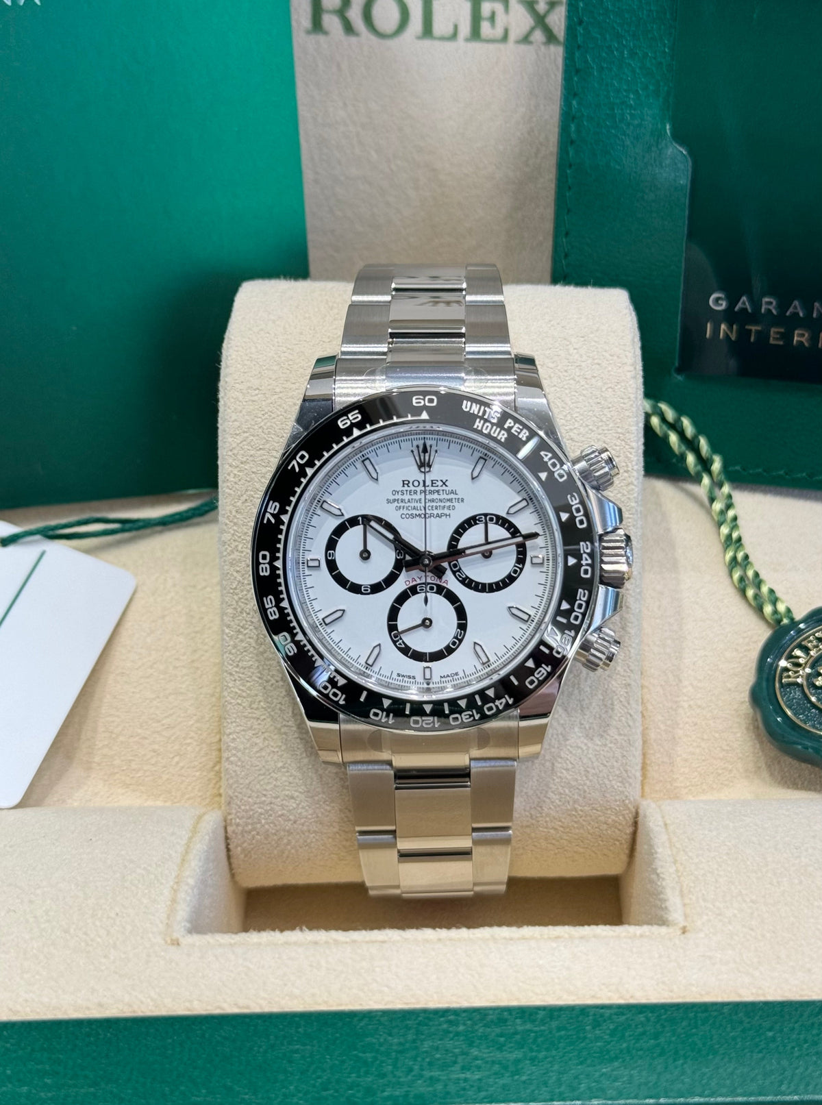 Rolex Daytona 40 126500 White Dial Watch