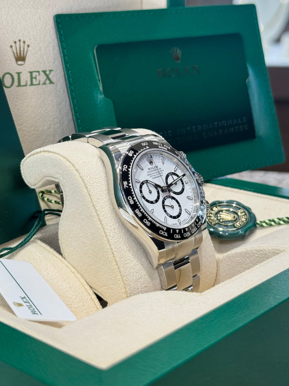 Rolex Daytona 40 126500 White Dial Watch
