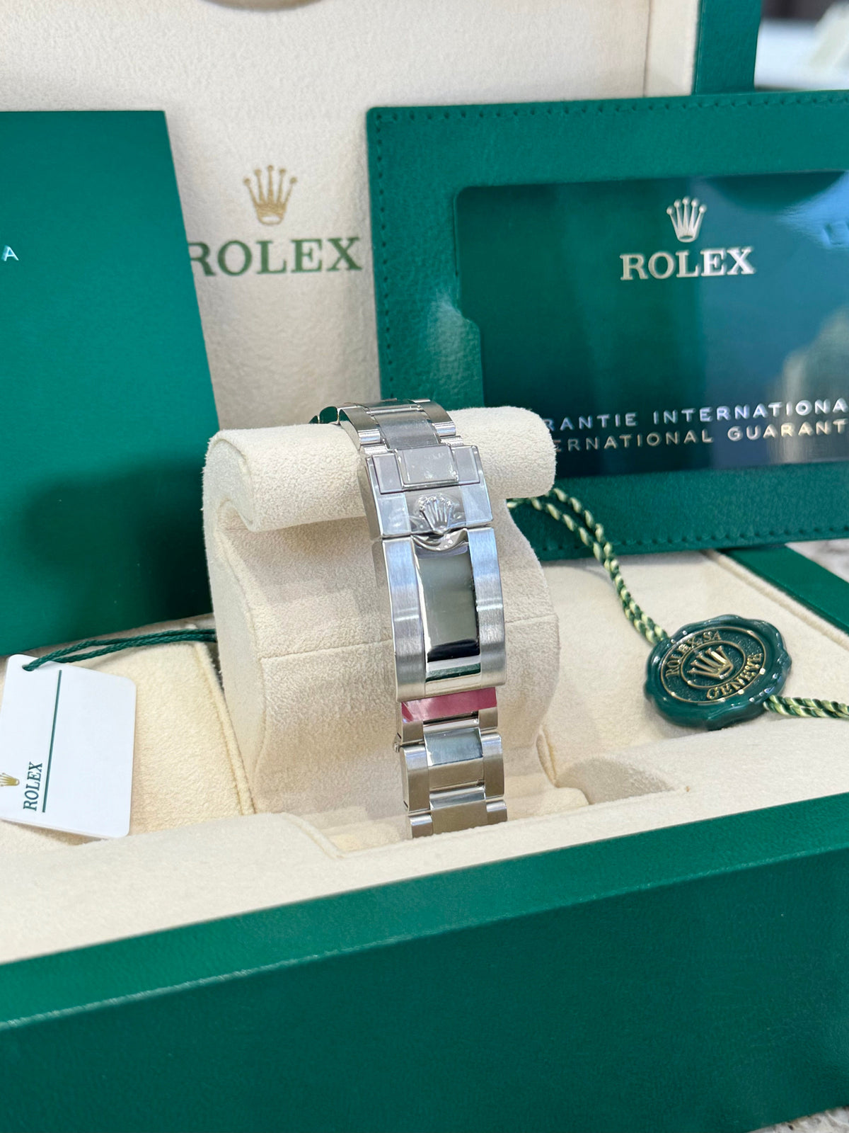 Rolex Daytona 40 126500 White Dial Watch