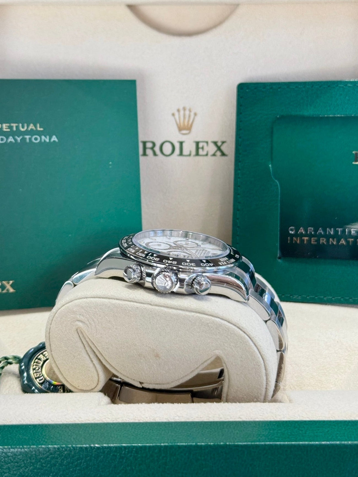Rolex Daytona 40 126500 White Dial Watch
