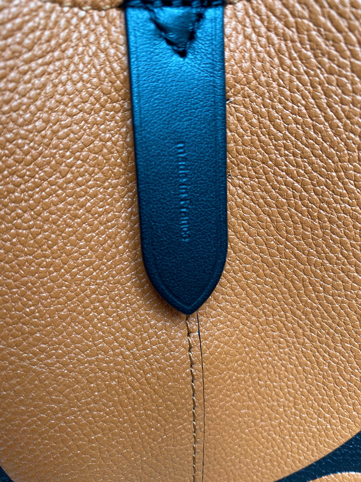 Louis Vuitton LV Crafty NeoNoe MM Caramel Embossed Leather M56888