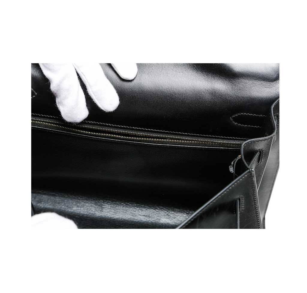 Hermes Kelly 32 Black Box Leather Gold Hardware