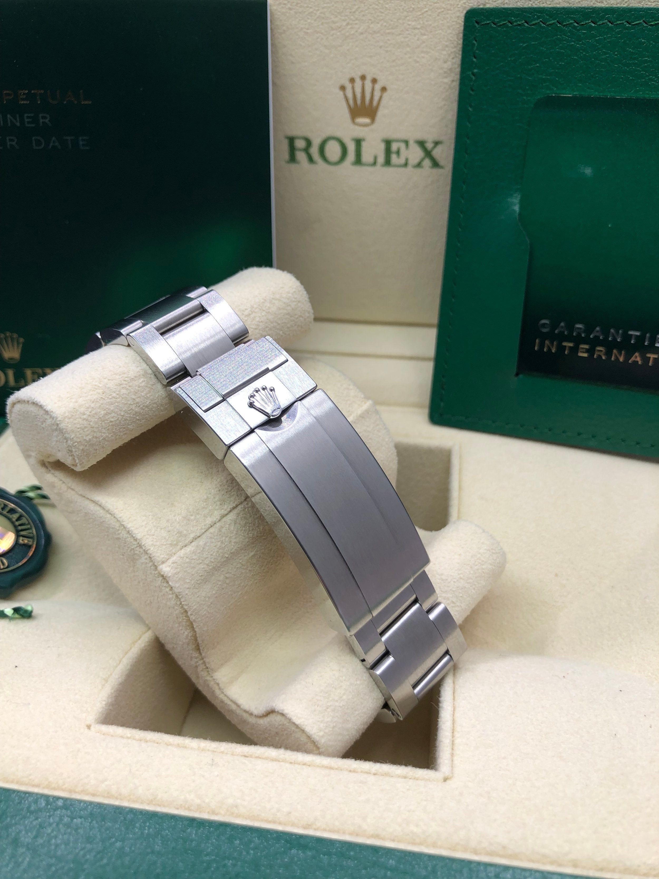 Rolex Submariner 41 124060 Black Dial Watch