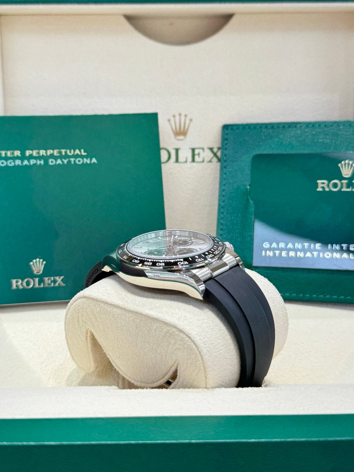 Rolex Daytona 40 126519 Silver Dial Watch