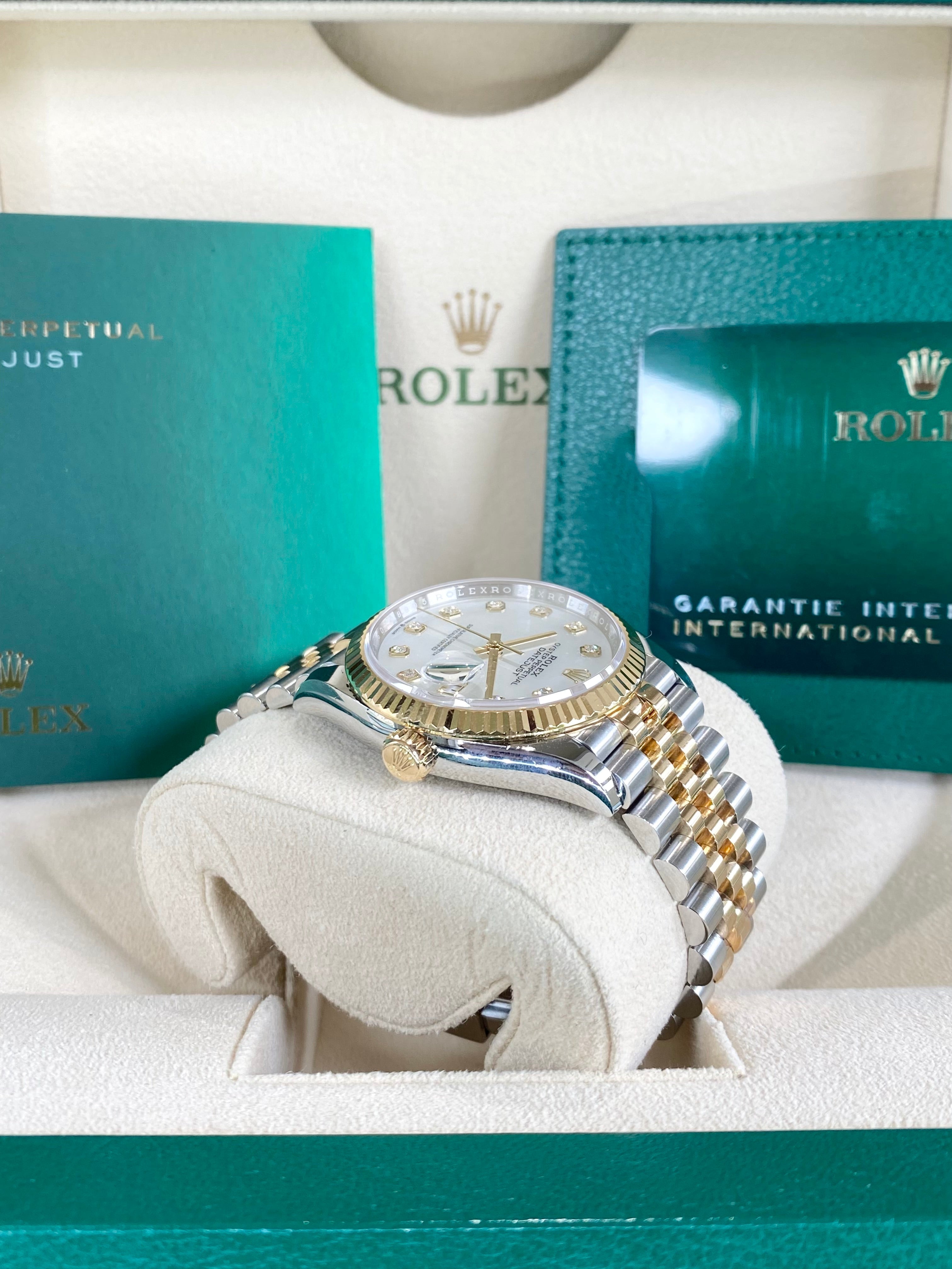 Rolex Datejust 36 126233 Mother of Pearl Dial Watch