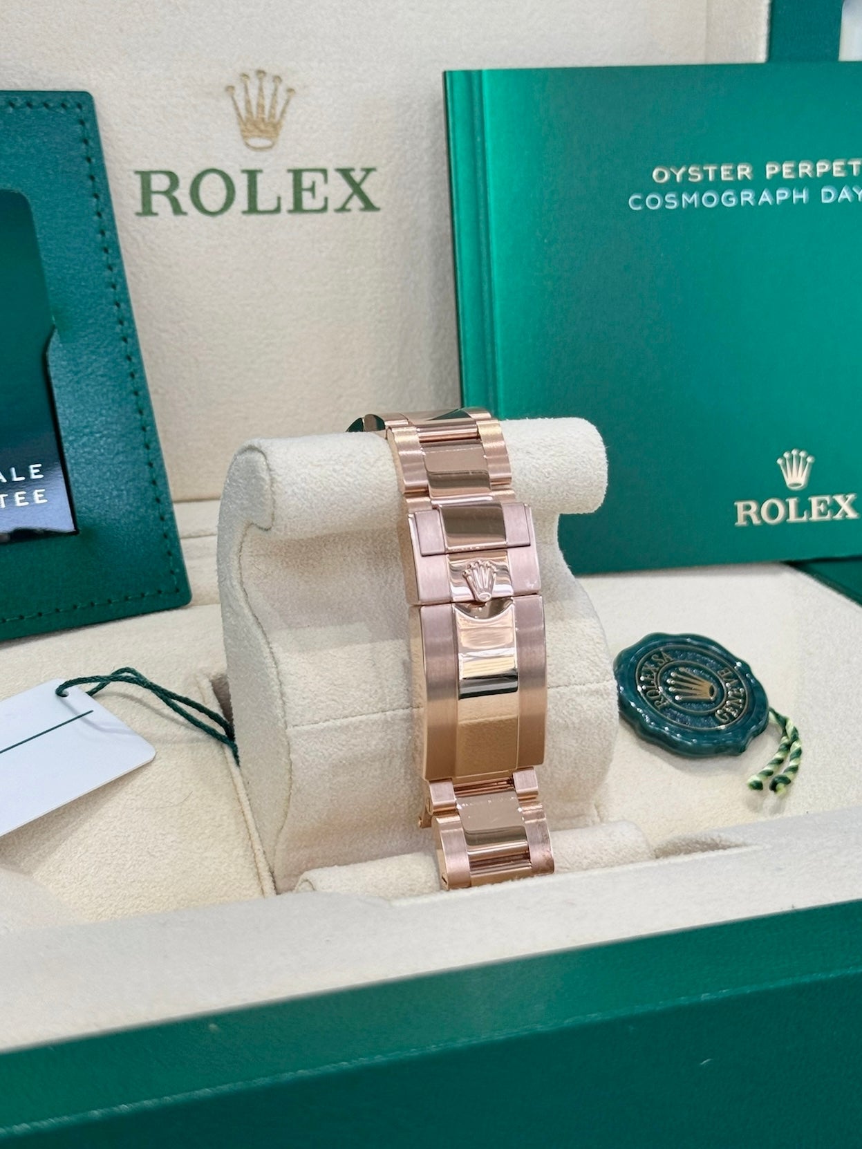 Rolex Daytona 40 126505 Black Diamond Dial Watch
