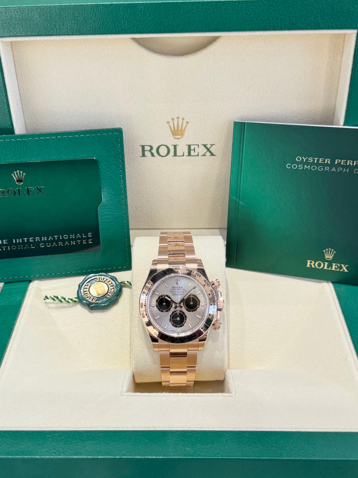 Rolex Daytona 40 126505 Sundust Black Dial Watch