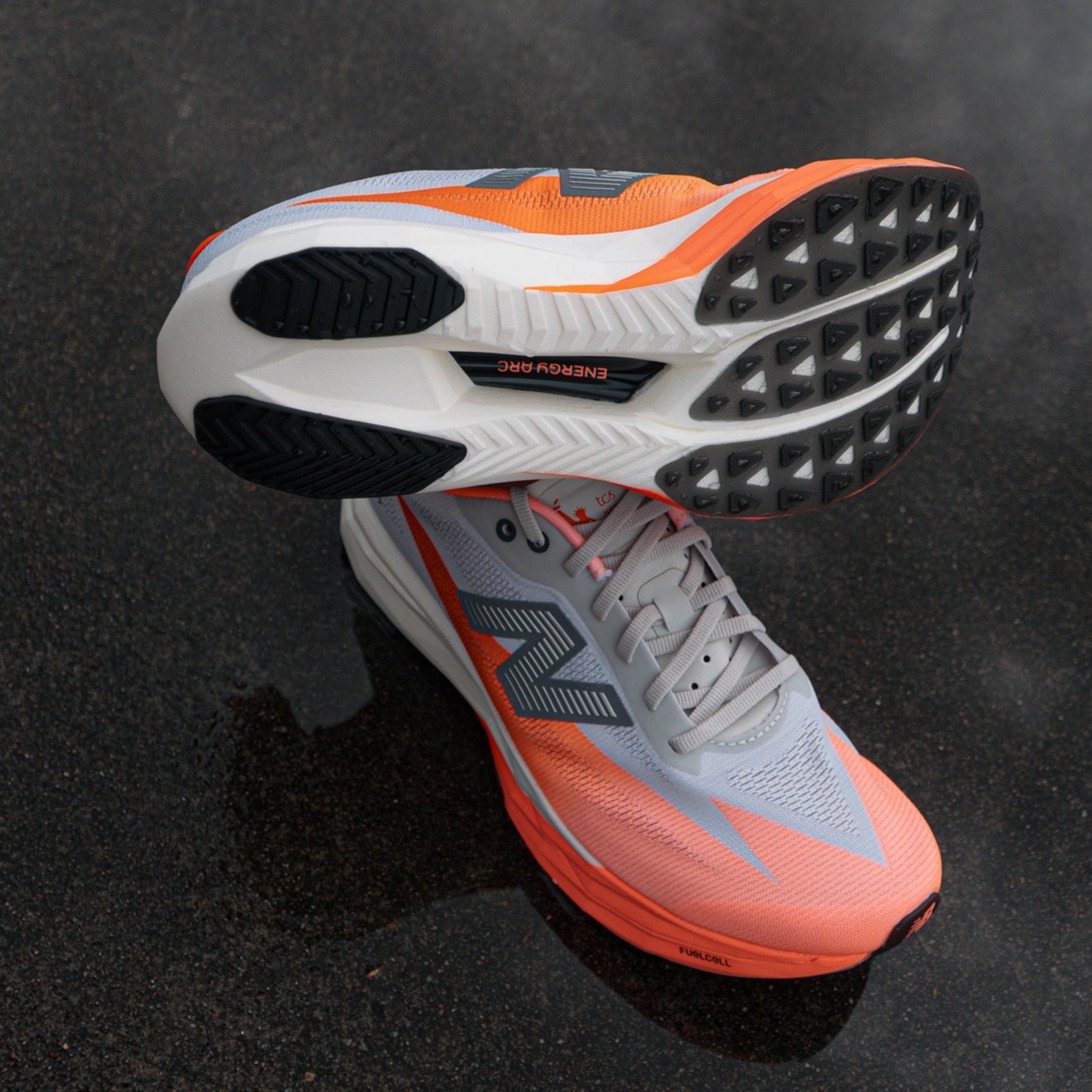 Mens New Balance FuelCell SuperComp Elite v5 TCS NYC Marathon